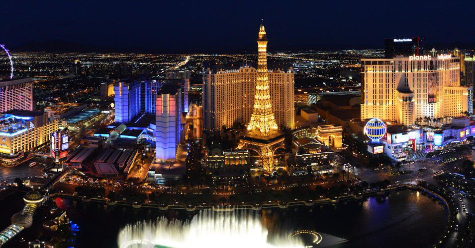 10 Restaurants First-Time Las Vegas Visitors Should Frequent