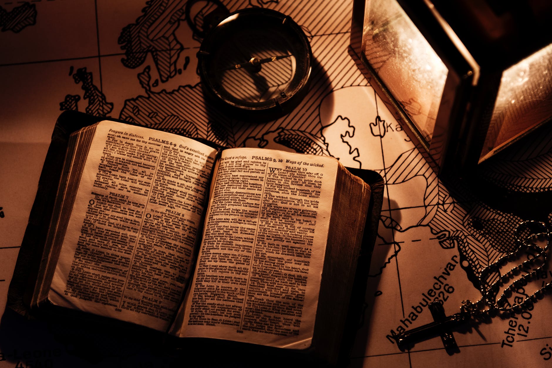Book Review: Verses for the Dead