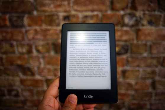 Amazon’s e-book return policy comes under criticism from authors : NPR