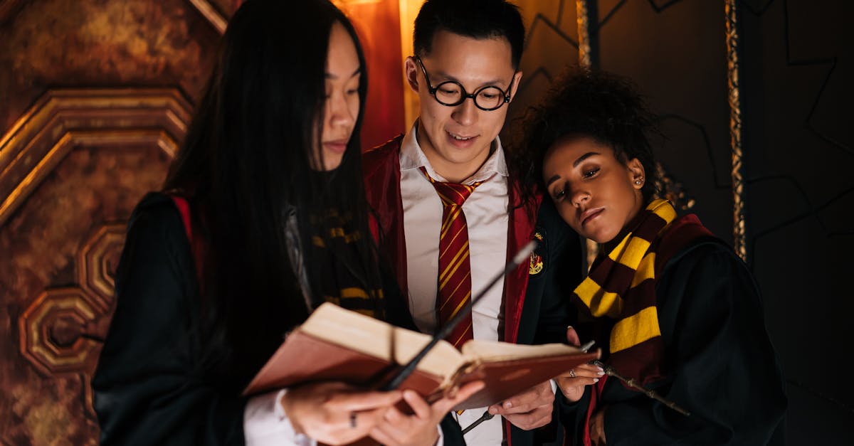 Instead of banning AI, this UCLA literature class embraces it | LAist