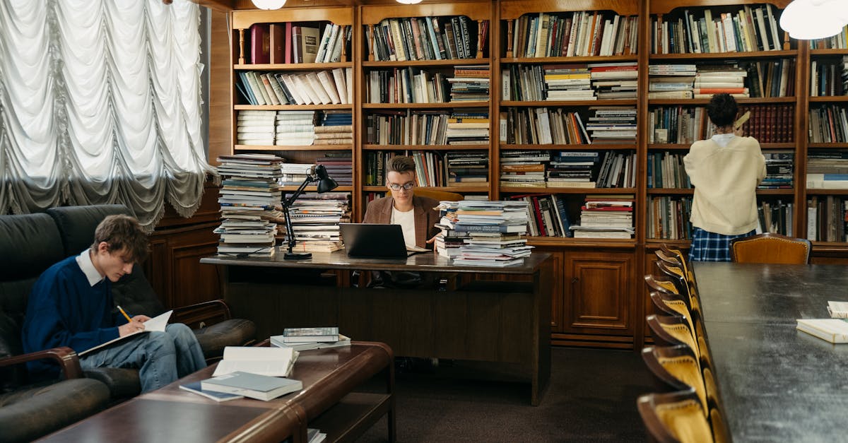 29 Dark Academia Decor Ideas: Create A Mysterious And Intellectual Atmosphere – Learn California