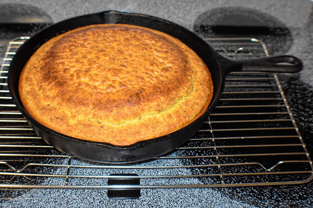 cornbread, bread, baked, cooking, homemade, traditional cooking, traditional, kitchen, food, baking, southern food, comfort food, cornbread, cornbread, cornbread, cornbread, cornbread