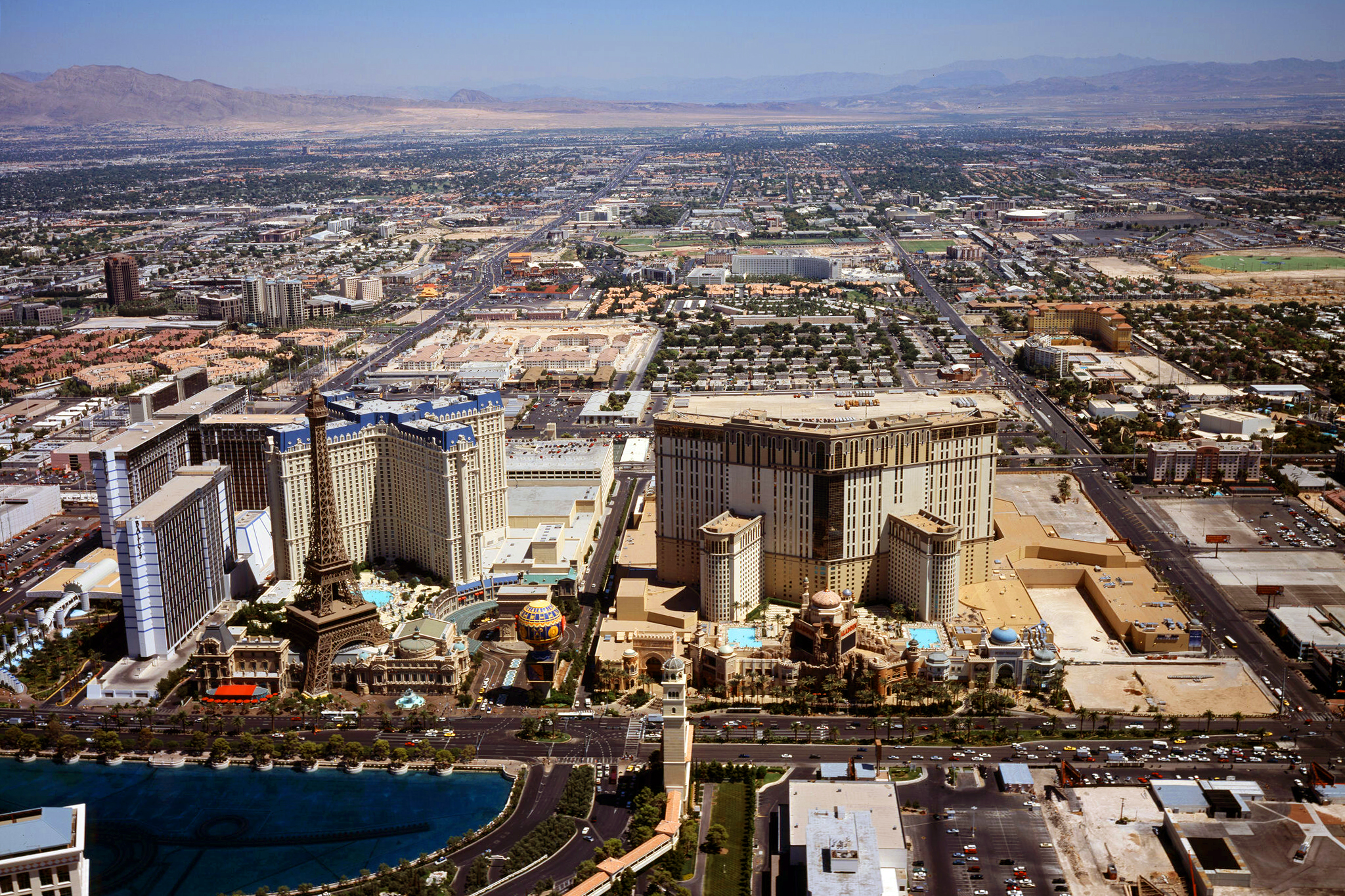 The last great restaurant deal in Vegas is this $9.99 sit-down meal – SF Gate